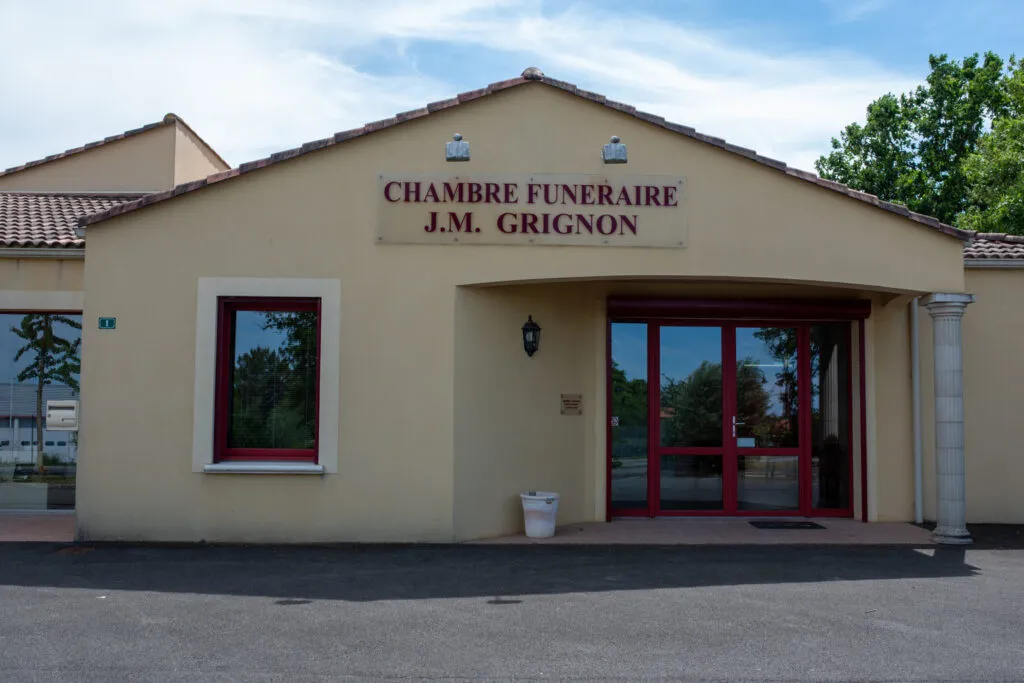 Entrée de la chambre funéraire J.M. Grignon