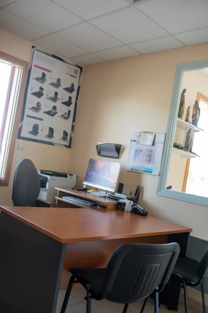 Bureau de réception et d'accueil aux pompes funèbres de L'Hermenault